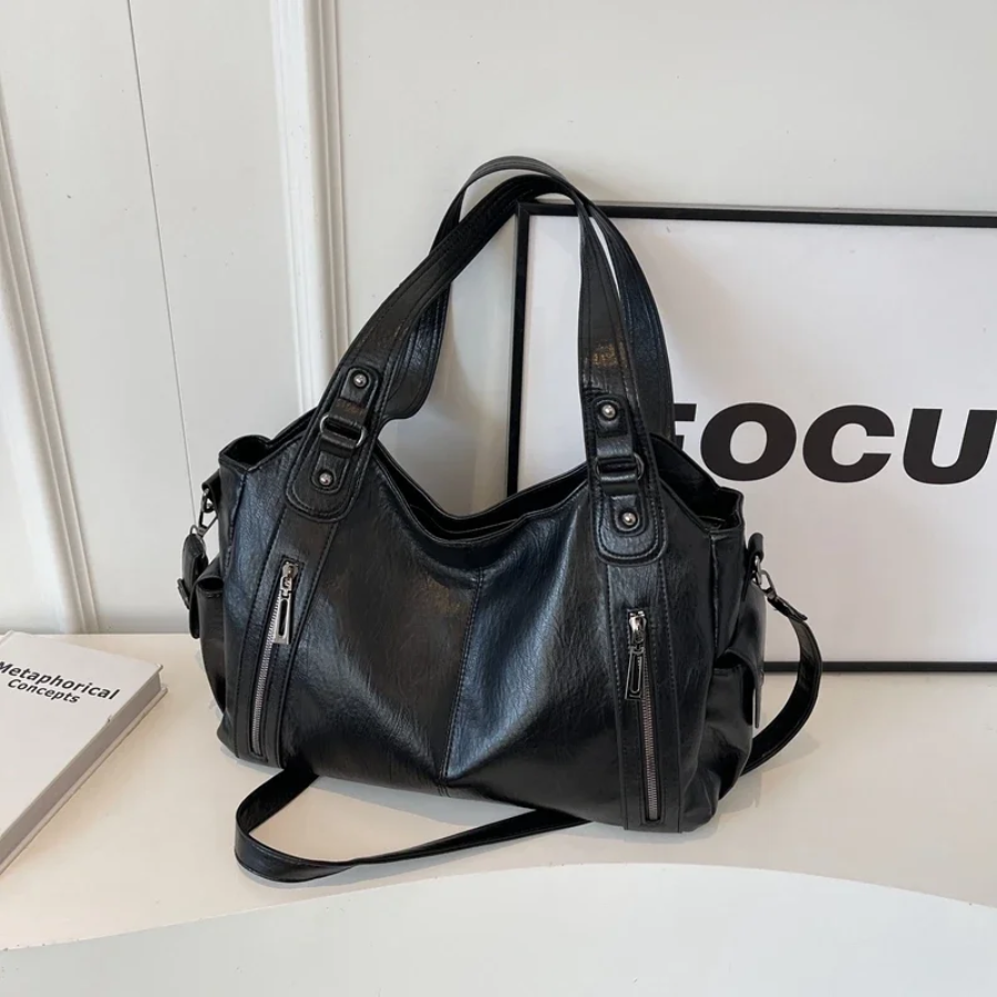 Isabella | Dakota Shoulder Bag