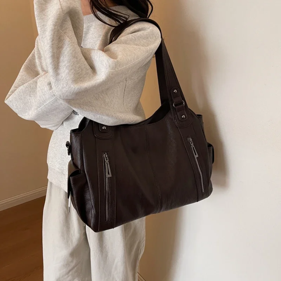 Isabella | Dakota Shoulder Bag