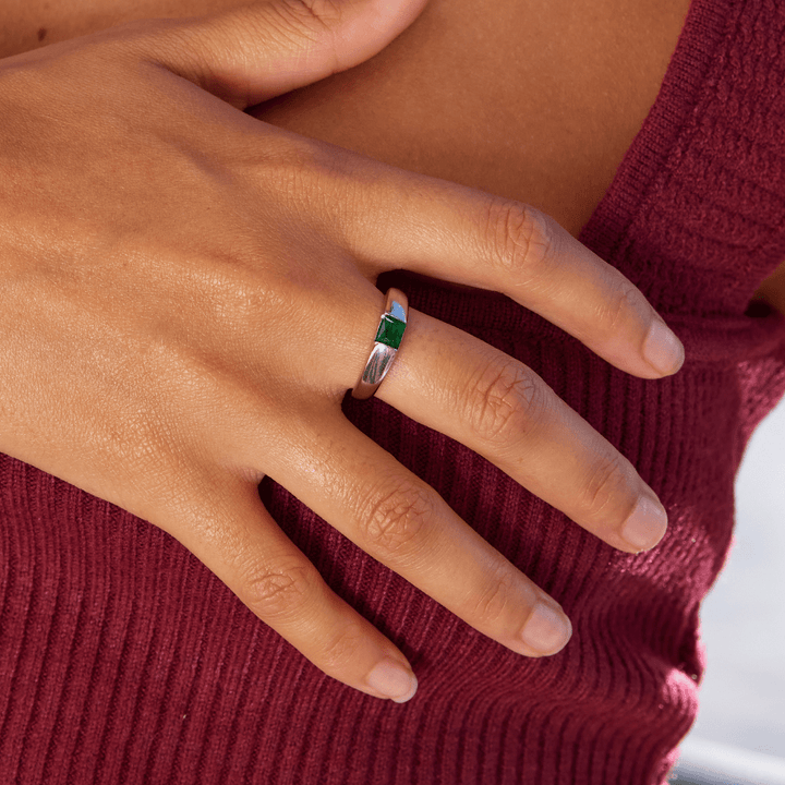 ELLA – SILVER EMERALD RING
